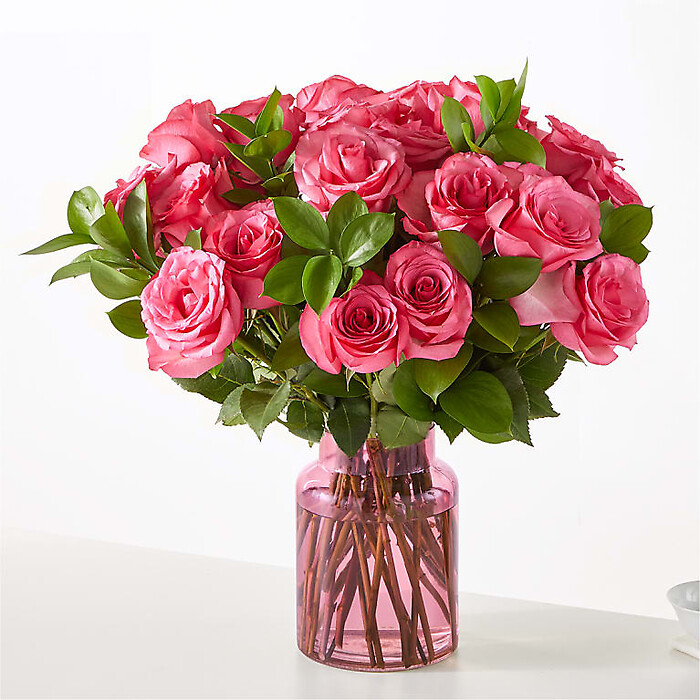 Pucker Up Bouquet with Blush Vase